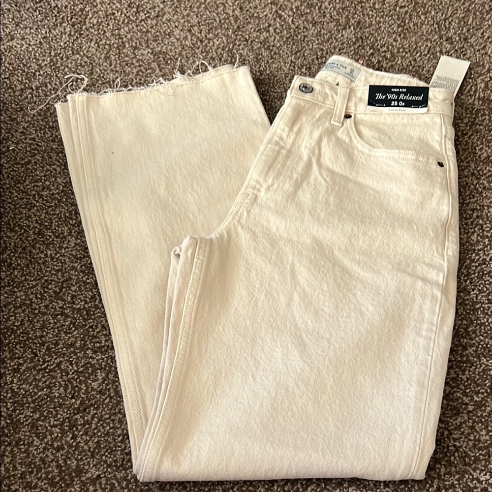 Abercrombie & Fitch CURVE LOVE High Rise 90s Relaxed - 25R - Cream